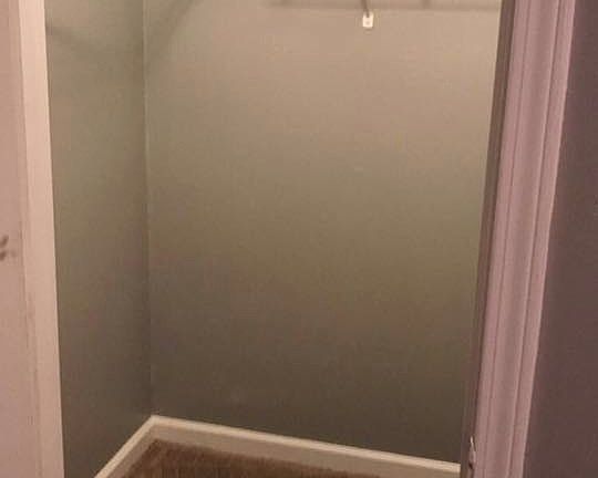 walk in closet in mbr