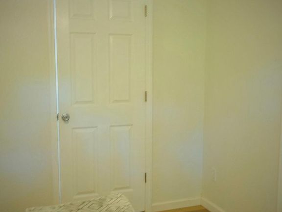 2nd image of 1110 N D St