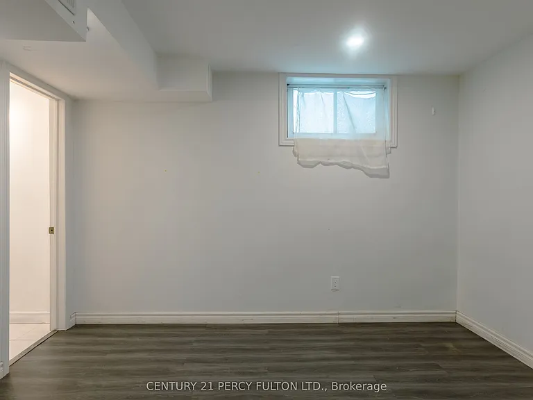 190 Morningside Ave #BASEMENT — Photo 9