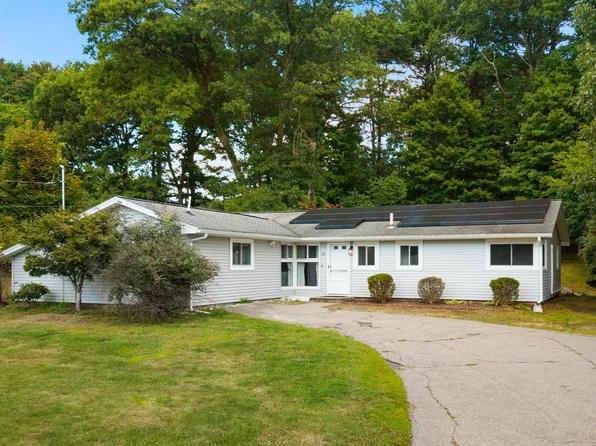 23 Joseph Rd, Framingham, MA 01701