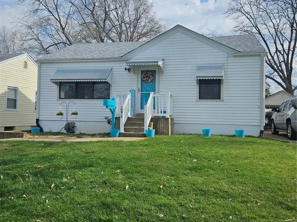 10812 Saint Xavier Ln, Saint Ann, MO 63074