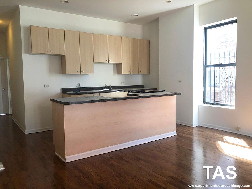 1st image of 2835 W Medill Avenue # First Floor