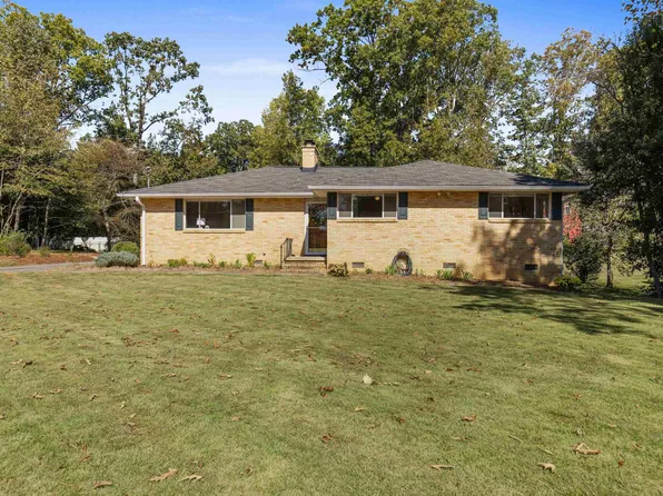 25 Forestdale Dr, Taylors, SC 29687