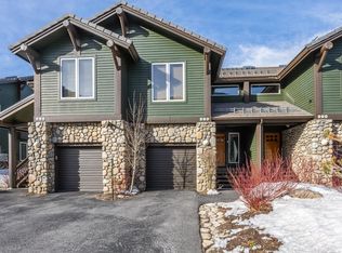 989 Fairway Cir APT 989, Mammoth Lakes, CA 93546