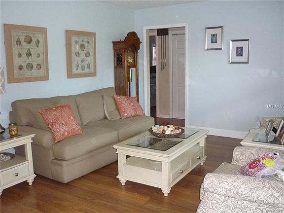 4th image of 120 Melrose Dr