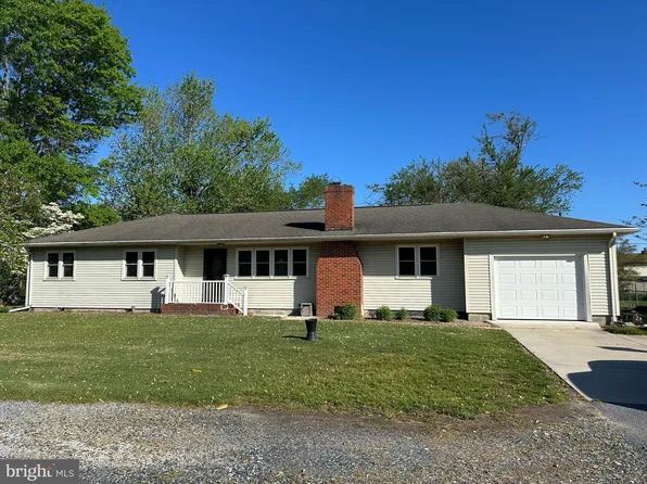 205 Lewis Dr, Laurel, DE 19956