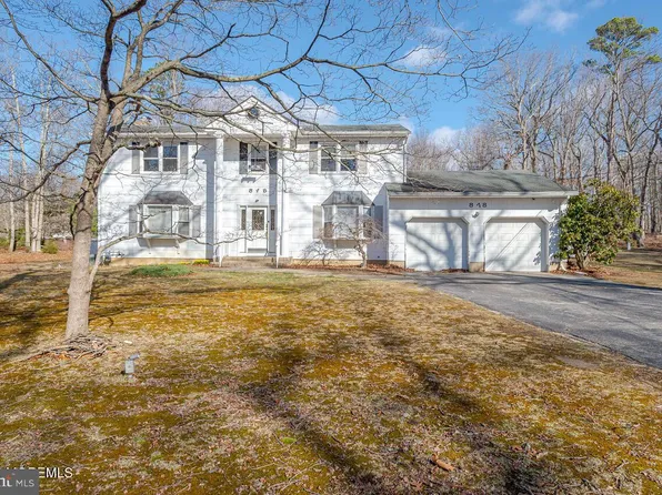 878 Green Valley Rd, Jackson, NJ 08527