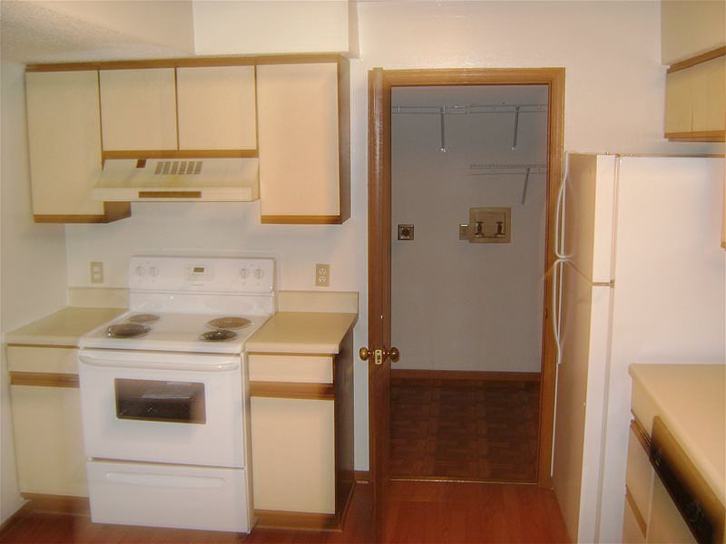 2nd image of 6038 Black Oak Dr