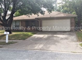 7613 Cedarhill Rd, Watauga, TX 76148