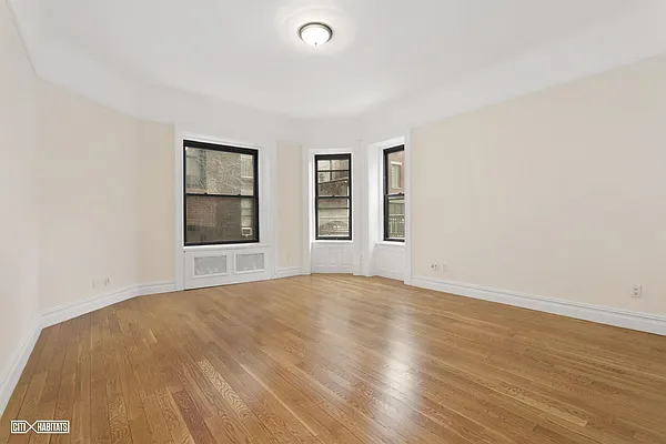 Rented by Citi Habitats | media 22