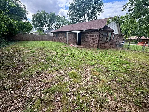 2607 NE Purdue Cir Photo 1