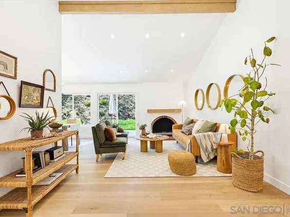 725 Santa Florencia, Solana Beach, CA 92075