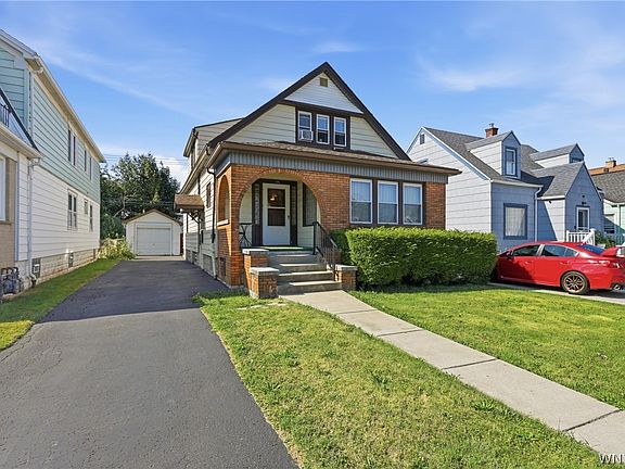 3rd image of 175 Culver Rd