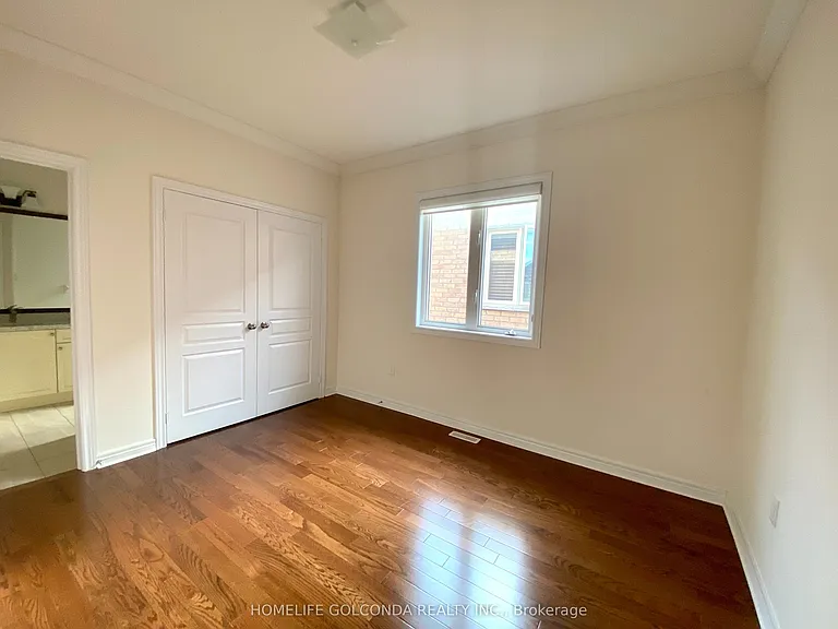 160 Chouinard Way — Photo 17