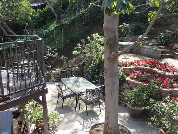 Lovely Serene Shared Backyard.