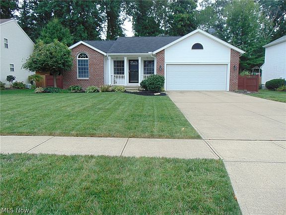 2nd image of 8025 Oak Tree Dr S