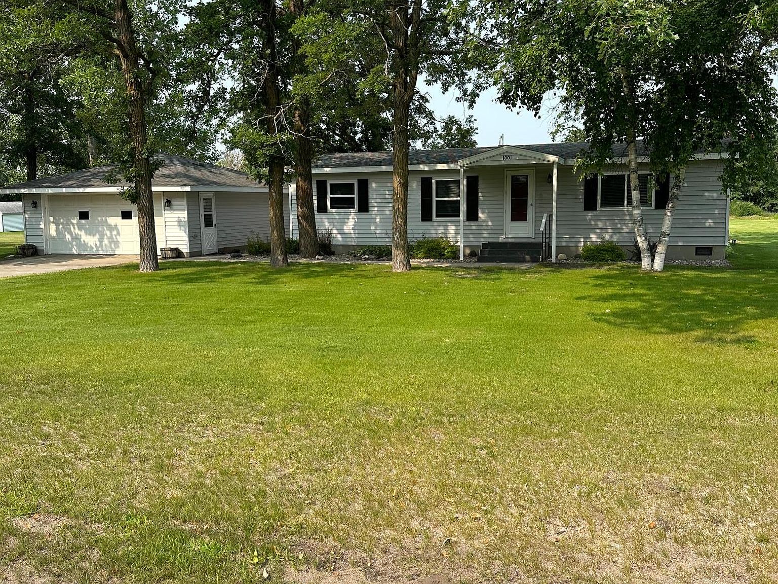 1001 Oak St, Karlstad, MN 56732 MLS 6401997 Zillow