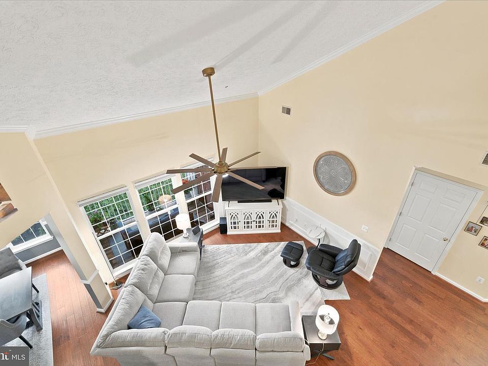 1st image of 11 Brook Farm Ct Unit K