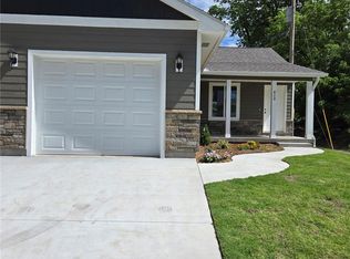 820 Carolina St, Neodesha, KS 66757