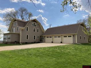 12627 County Road 102, Hanska, MN 56041