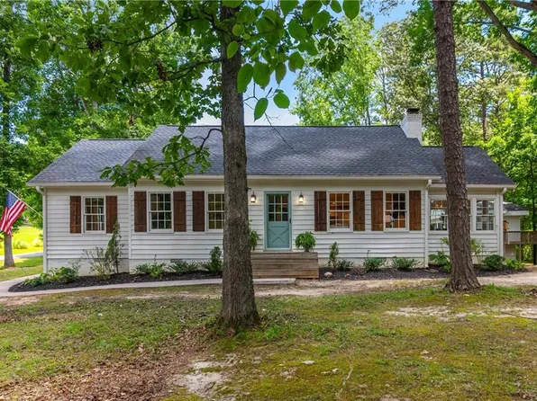 5173 Sugar Ridge Dr, Buford, GA 30518