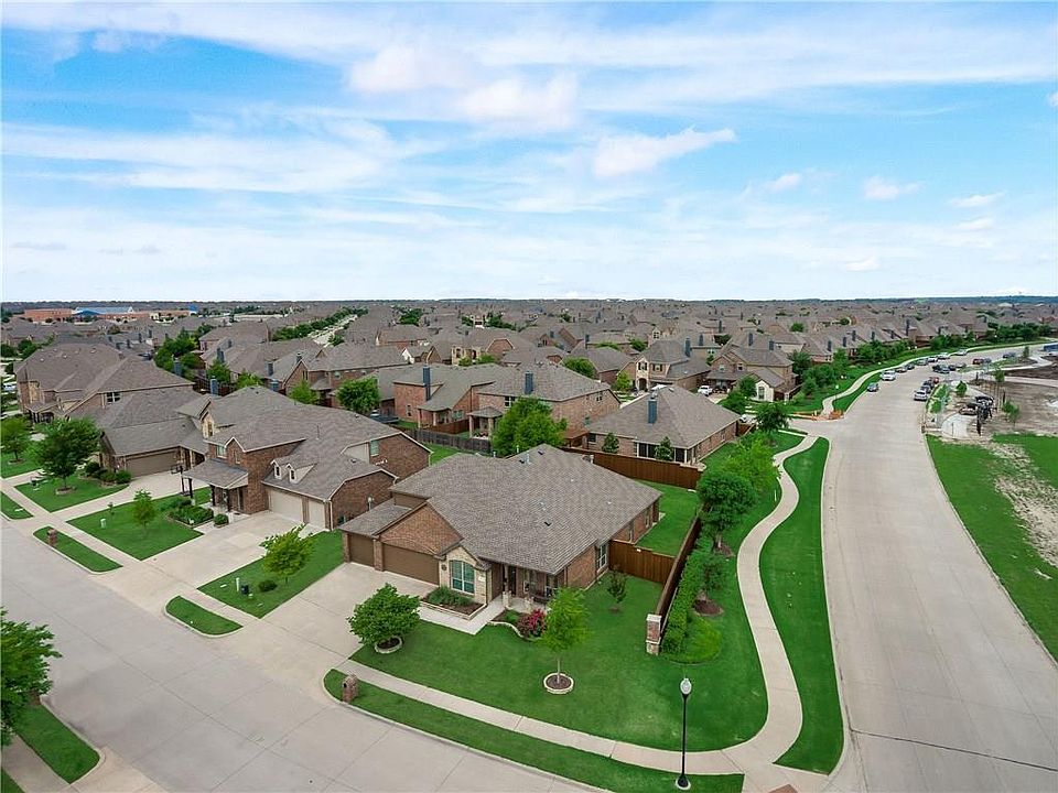 1st image of 10100 Blue Skies Dr