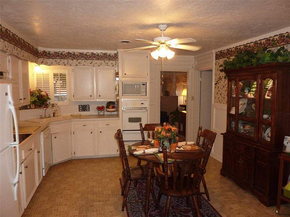 2nd image of 11737 Biscayne Way