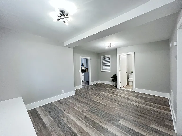 11829 Clifton Blvd #7 — Photo 10
