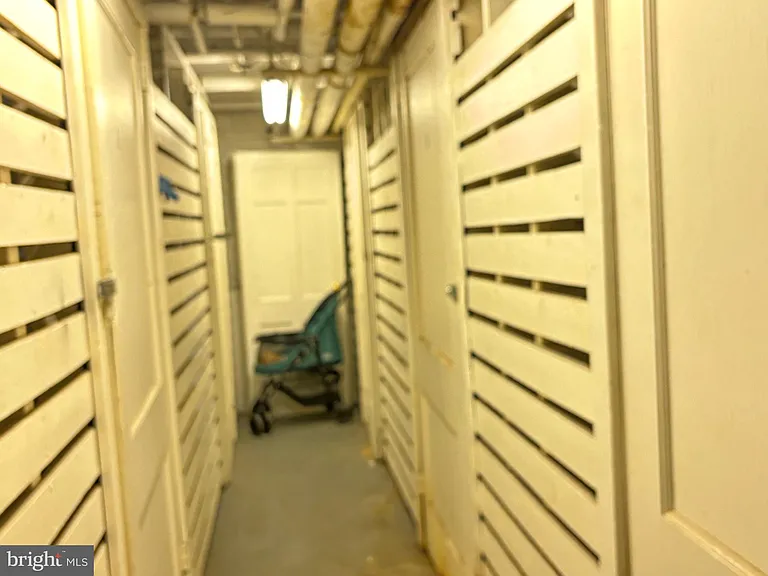 676 Perth Pl #B — Photo 26