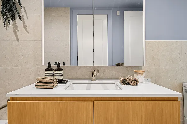 Rented by MNS | media 9