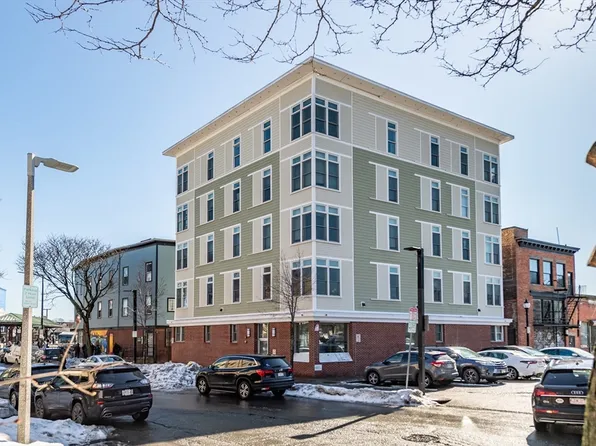 10 Roxbury St, Roxbury, MA 02119