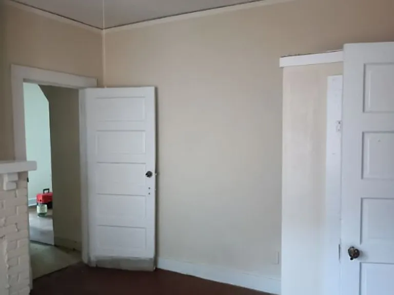 266 Richmond Ave — Photo 1