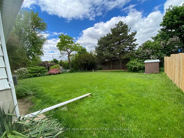 77 Walkerton Dr #BASEMENT — Photo 7