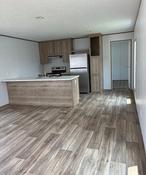 1st image of 507 Martin Luther King Cir #507