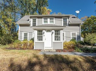 34 Milford St, Upton, MA 01568