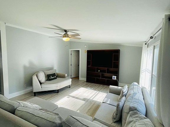 5th image of 489 Childers Rd