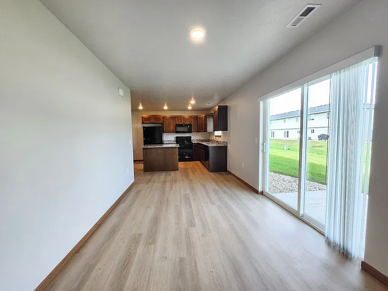 Sundance Ridge / Radiant Place — Photo 3