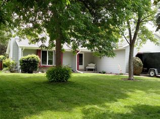 9068 S 29th St, Franklin, WI 53132