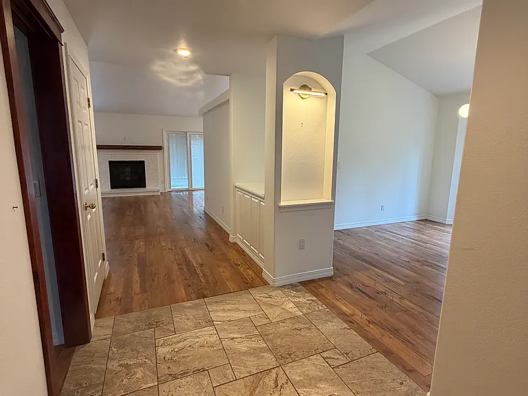 W Canyon Dr — Photo 3