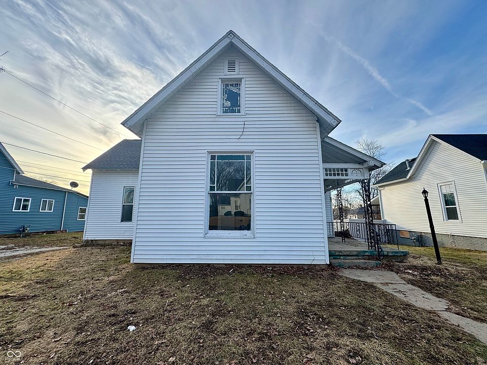 1st image of 807 S Green St
