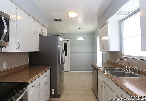 5th image of 4722 Chedder Dr