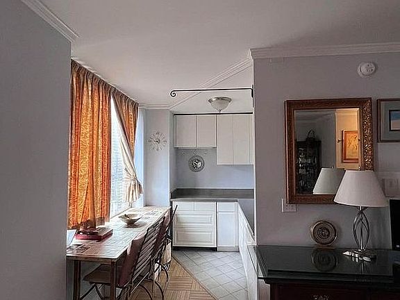 3rd image of 236 E 47th St APT 28D
