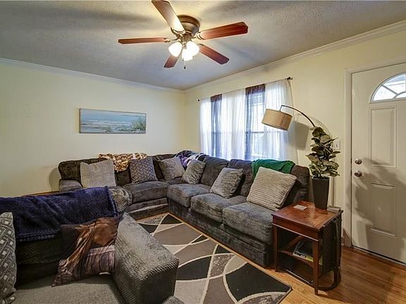 2nd image of 469 Plantation Dr