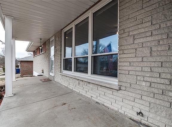 3rd image of 1138 Darding Dr