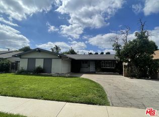 24132 Hartland St, West Hills, CA 91307
