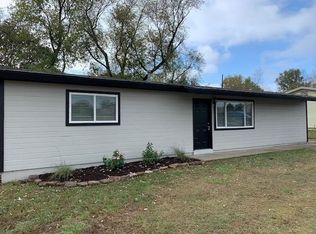 806 N 13th St, Rogers, AR 72756