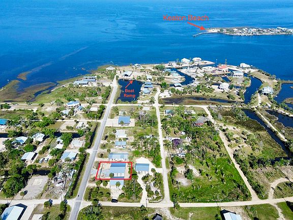 4th image of 348 Cedar Island Rd