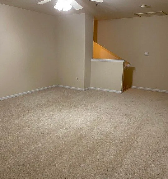 220 Cambridge Ct — Photo 11