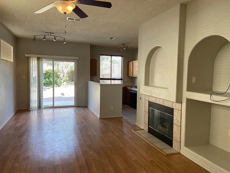 7817 Louisiana Blvd NE #402 — Photo 5