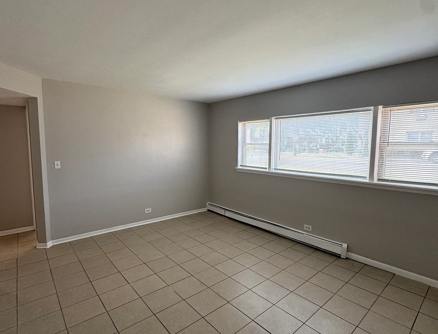 2 bed, 900 sqft, $1,450 — Photo 2